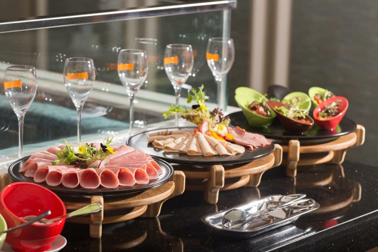 Virtuous World Hotel Foshan Luaran gambar